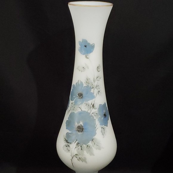 Elegant Vintage Art Glass Bud Vase with Hand-Painted Satin Frosted Blue Floral - Picture 5 of 8